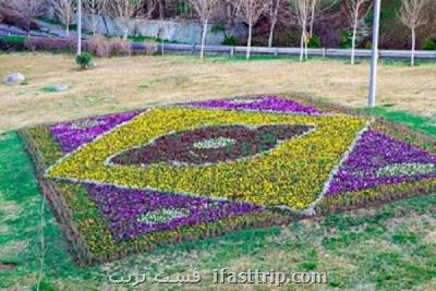 گسترده شدن ۳۶ فرش گل در بزرگراه ها و میادین منطقه ۲
