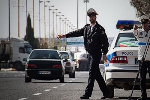 شروع طرح برخورد با توقف نامتعارف خودرو ها در معابر شهری مشهد