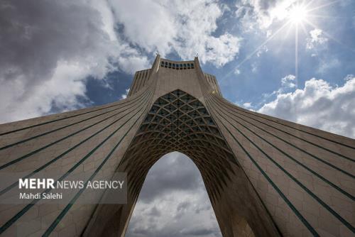 هوای تهران در آستانه پاکی قرار گرفت
