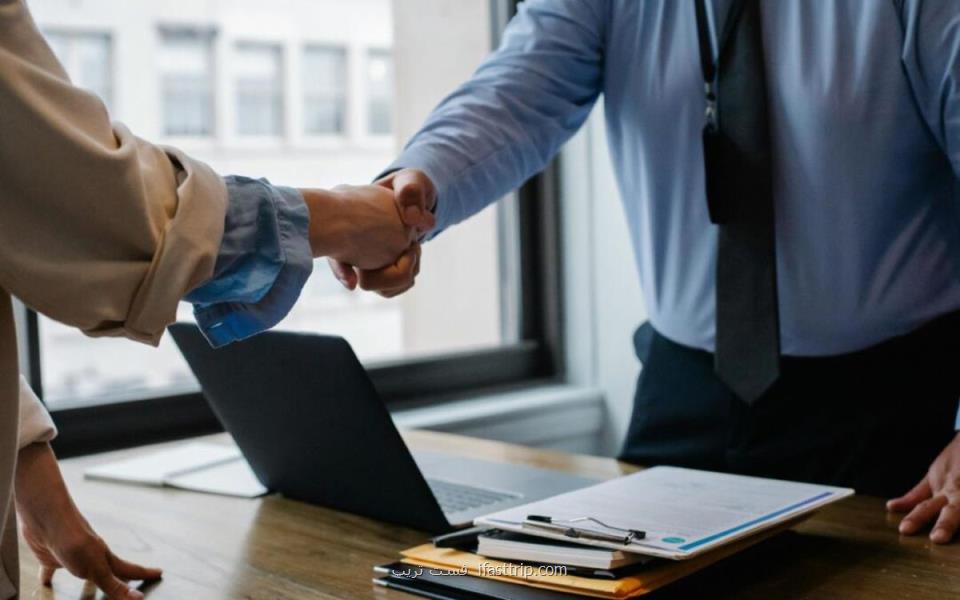 کاریابی و استخدام حرفه ای باش