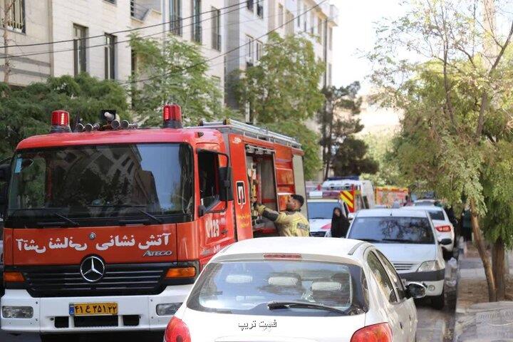 حریق ساختمان مسکونی در مرزداران ۱۸ نفر نجات یافتند