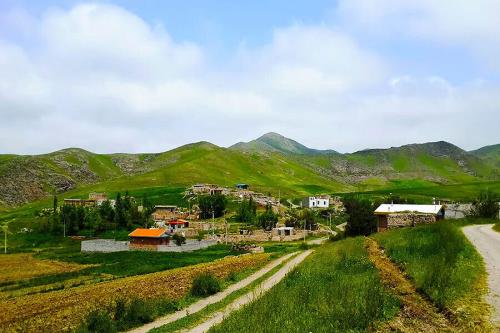 رازآلودترین روستای قزوین با چهره ای اروپائی