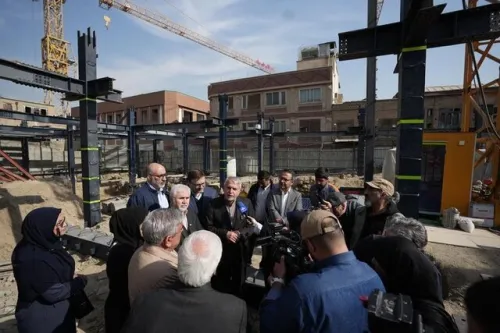 با دستور وزیر ساخت و ساز اطراف کاخ گلستان متوقف گردید