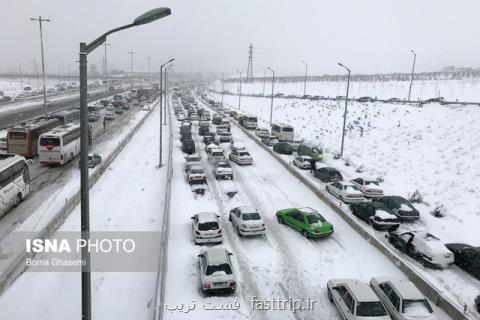 آمادگی شهرداری تهران برای مدیریت وضعیت یخ زدگی، شارژ سایت ها و مخازن برف روبی