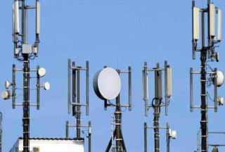 تعیین حریم ایمن برای دكل های مخابراتی پایتخت