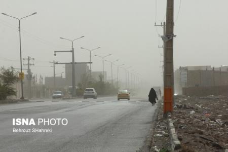 طوفان غلظت غبار در هوای زابل را به 22 برابر مجاز رساند